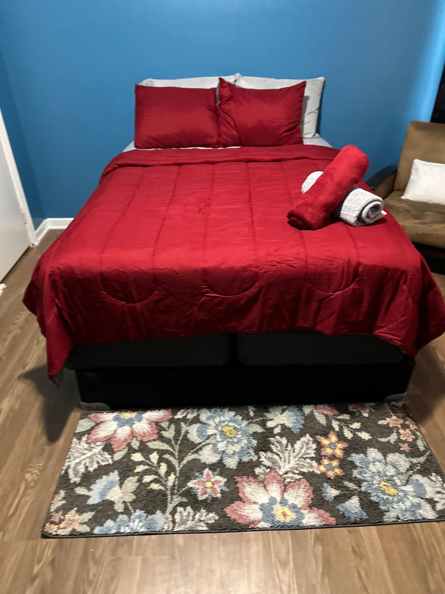 Fidelia Garnet Room, Queen Bed Minutes From Newark Liberty International Airport And Newark Penn Station Exterior foto
